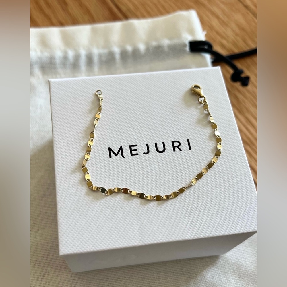 Mejuri 14K Solid Gold Anchor Chain Bracelet